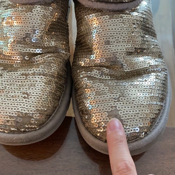 UGG Classic Short Sequin Boot grey sparkle size 6 - Picture 6 of 8